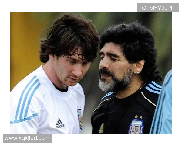 足球明星卡尼吉亚的传奇人生与辉煌成就回顾