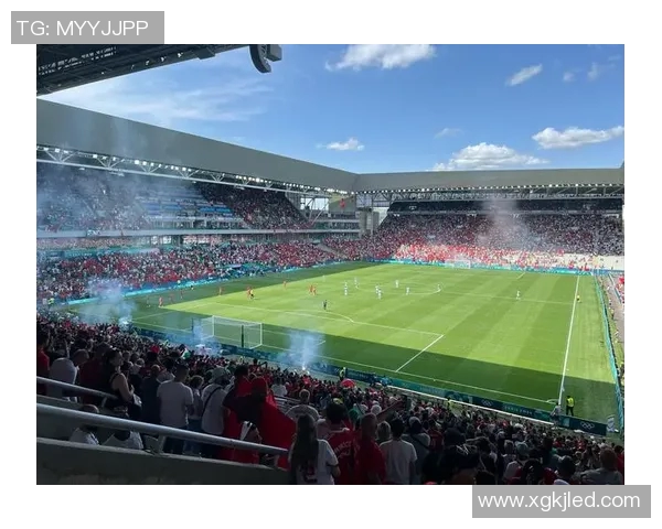 苹果X手机壁纸精选足球明星炫酷图集让你随时感受球场激情